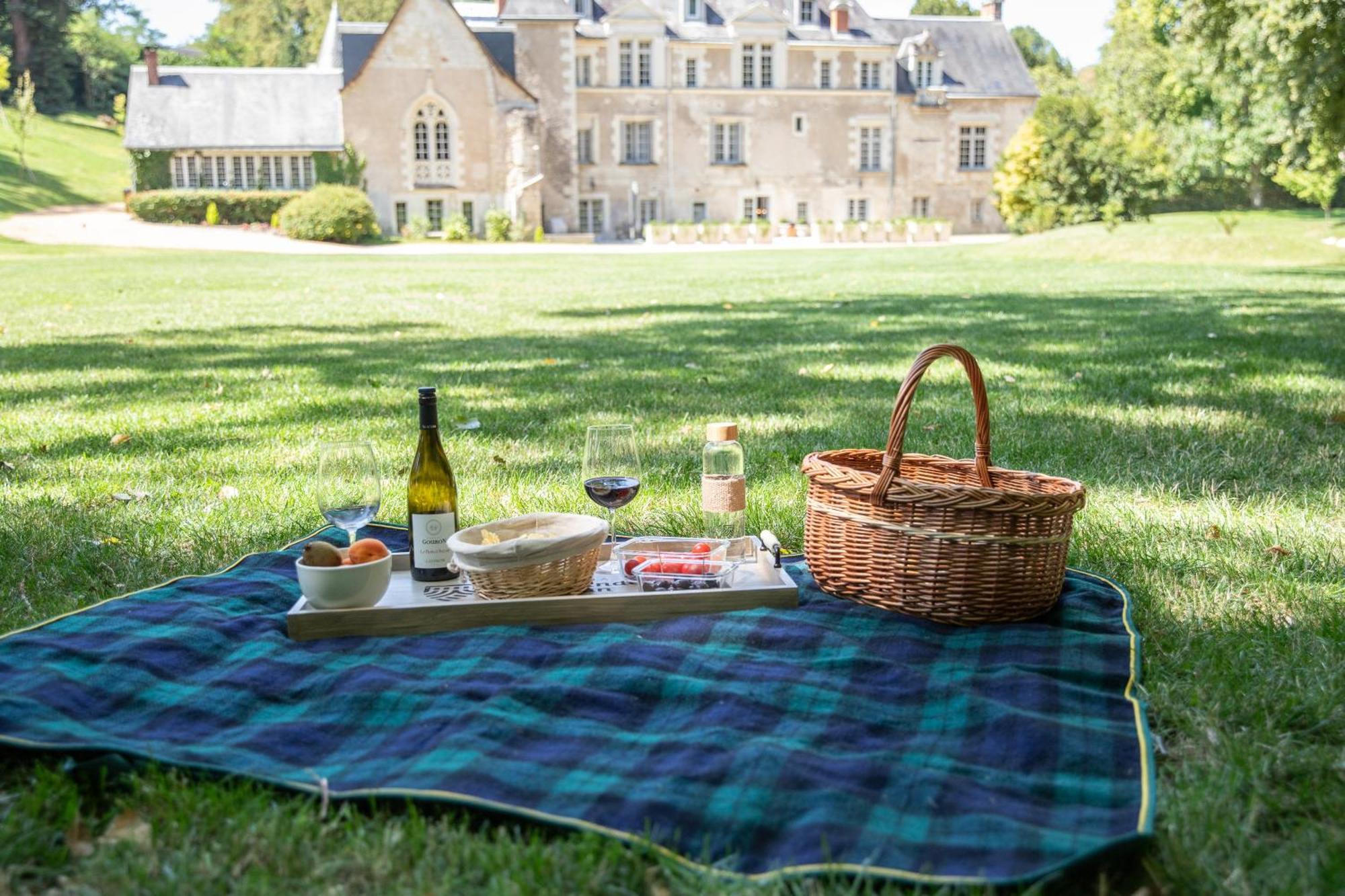 Domaine De La Commanderie De Ballan Eksteriør bilde
